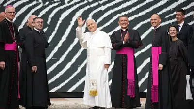 Pope Leo XIV unveils giant wave for new water exhibition at Vatican Library — Africanews