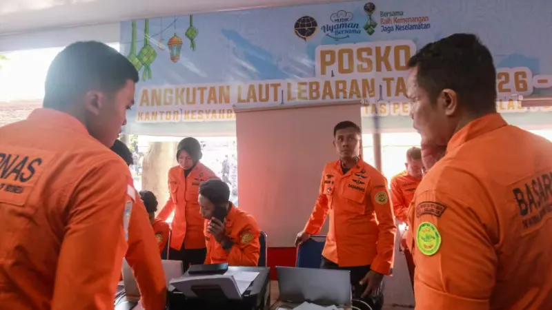 Rescuers searching for 140 people from Indonesia passenger ship, official says — photograph supplied by Egypt Independent