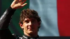 Antonelli wins as Norris loses out under virtual safety car — BBC Sport