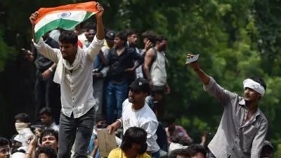 WORLD NEWS DAY OP-ED: India’s students found their voice this summer while journalists are losing theirs — Daily Maverick