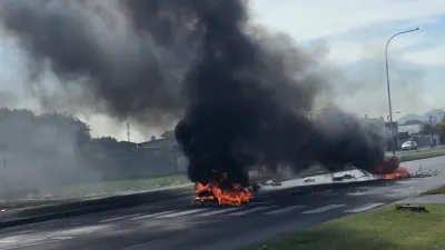 Elsies River protest disrupts Owen Road as motorists urged to avoid area — Cape {town} Etc