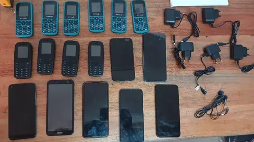 More than 100,000 cellphones smuggled into prisons by guards, Madlanga Commission hears — photograph supplied by IOL (site feed)