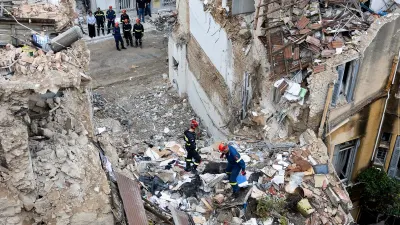 Rescuers pull 4 unconscious from collapsed building near Acropolis — SowetanLIVE