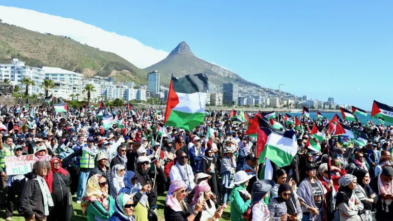Thousands march in Cape Town for freedom in Palestine — photograph supplied by Ground Up