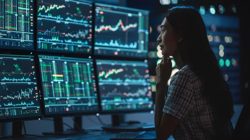 WATCH | Technical analysis on ETFs — photograph supplied by BusinessLIVE