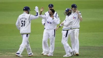 Kuldeep Yadav's ten-for buries Essex in innings win — ESPNcricinfo