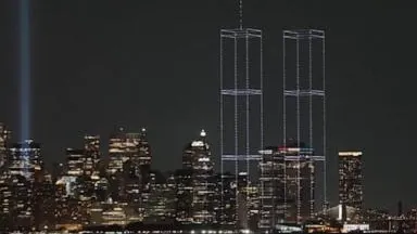 WATCH: David Muir sharers 9|11 tribute of drones illuminating NYC skyline with Twin Towers — ABC News (US)