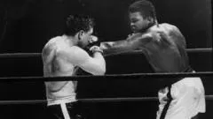 Legendary Canadian boxer George Chuvalo dies aged 89 — BBC World