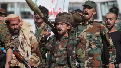 Middle East live: Houthis say hit Saudi base after renewed fighting with Yemeni forces — France 24