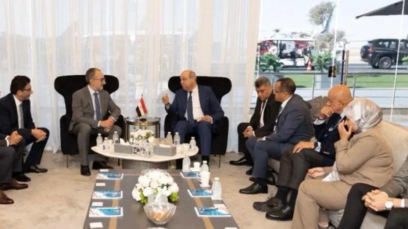 Civil Aviation Minister, IFC review developments in Hurghada airport tender — photograph supplied by Egypt Independent