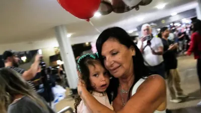 Live Updates: Plane to Israel Narrowly Averts Disaster After Pilot Stabbing — NYT World