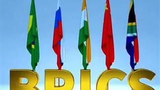 President Sisi participates in closed-door session of BRICS leaders — Egypt Independent