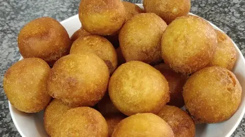 WATCH: Make tasty, round goolgoola the easy way with Aunty Babez — photograph supplied by IOL (site feed)