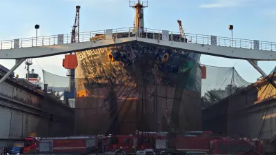 Cargo Ship Fire in Eastern China Kills 25 — NYT World