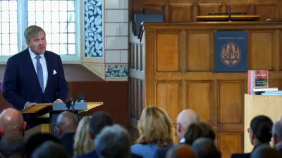 Dutch royal house helped slave trade to survive, study finds — Al Jazeera