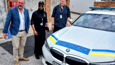 POLICE IN CRISIS: Hero cops forced to use private vehicle to recover guns now face probe — Daily Maverick