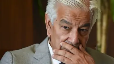 Pakistan to stand by Saudi Arabia 'practically and diplomatically' if Yemen conflict escalates: Asif — Dawn (Pakistan)