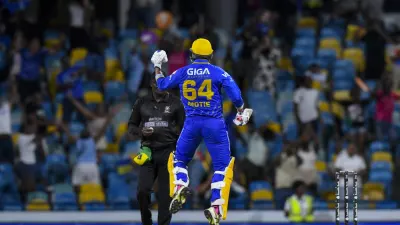 Motie's late hits clinch thriller; Tridents, Kingsmen through to playoffs — ESPNcricinfo