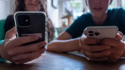 THE CONVERSATION: We can’t quit smartphones, but we can manage digital junk food better — Daily Maverick