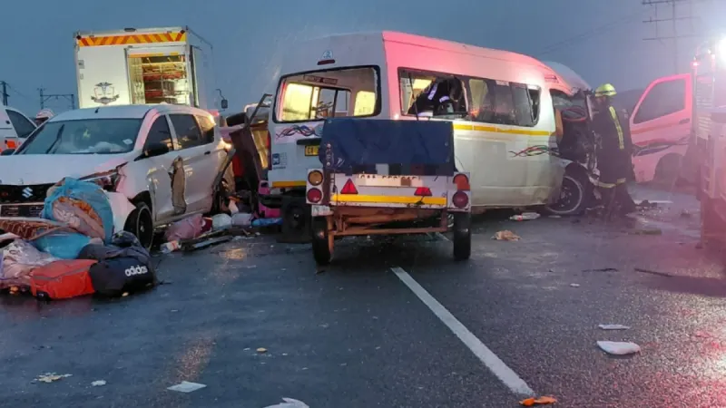Multiple vehicle road crash in South Africa kills 21 — photograph supplied by Al Jazeera
