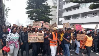 Hundreds march through Cape Town against planned N2 wall — Ground Up