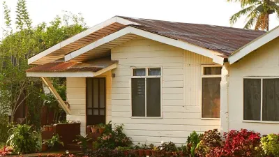 40 minutes from Cape Town is a small town with R800 000 3-bedroom homes — The South African