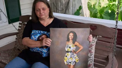 Man arrested over death of black woman found hanging from tree — Sky News Home